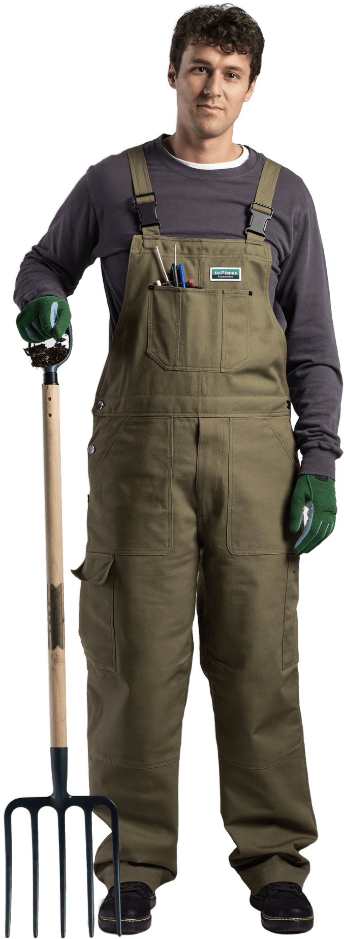 A TMP Landscaping crew member carrying out Mulching